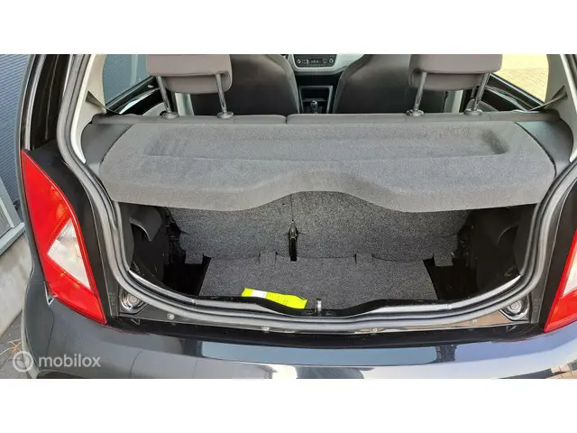 SEAT Mii 1.0 Style Sport 2015 Benzine 19