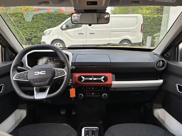 Dacia Spring Expression 65 26.8 kWh 2025 Elektrisch 3
