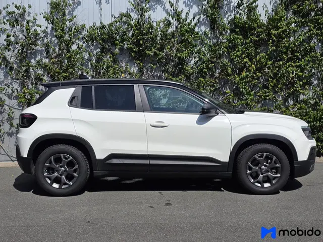 Jeep Avenger Summit 54 kWh 2024 Elektrisch 4
