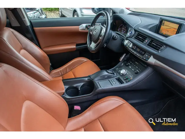 Lexus CT 200h Business Line Pro 2012 Hybride Benzine 3