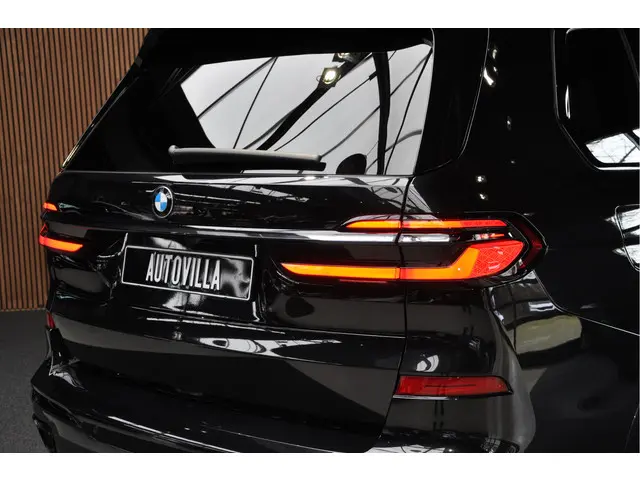 BMW X7 M60i xDrive 2022 Hybride Benzine 48