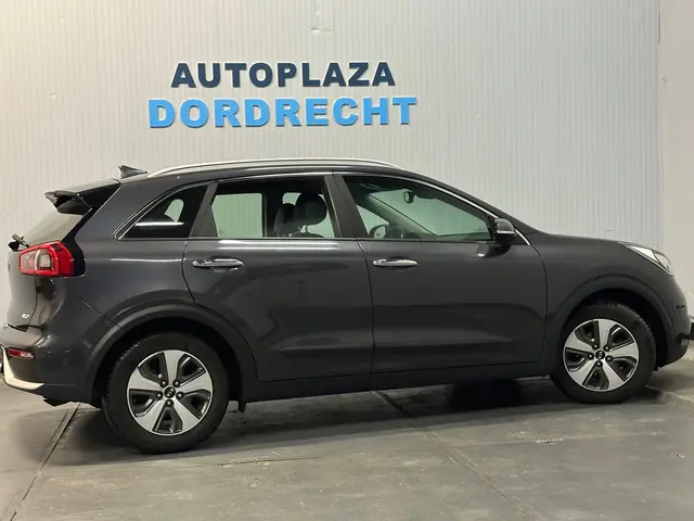 Kia Niro 1.6 GDi Hybrid DynamicLine 2018 Hybride Benzine 8