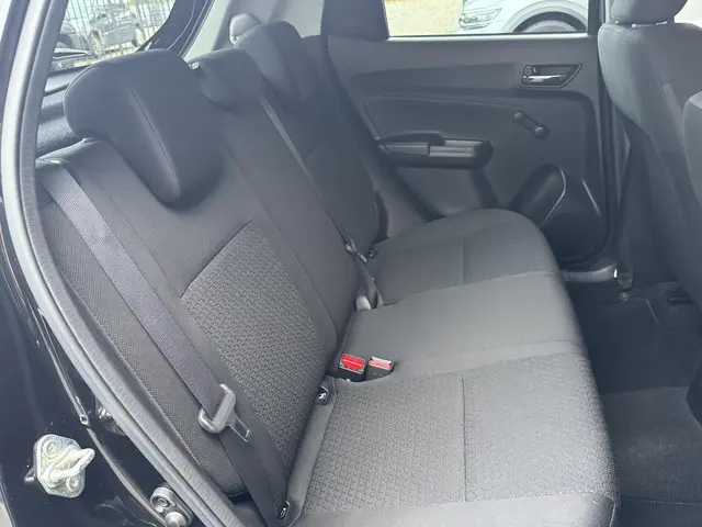 Suzuki Swift 1.2 SELECT 2019 Benzine 12