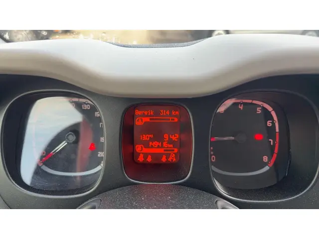 Fiat Panda 0.9 TwinAir Edizione Cool 2014 Benzine 9