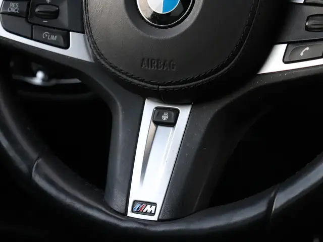 BMW 5 Serie Touring 520i High Executive 2019 Benzine 21