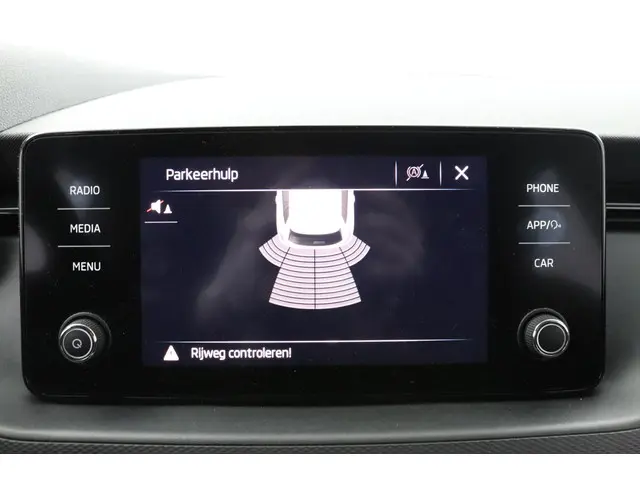 Škoda Kamiq 1.0 TSI 110pk Ambition 2021 Benzine 22