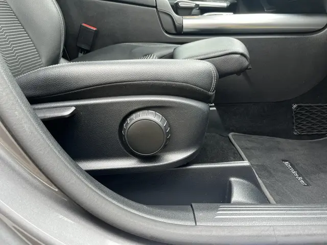 Mercedes-Benz B-Klasse 180 Launch Edition 2020 Benzine 31