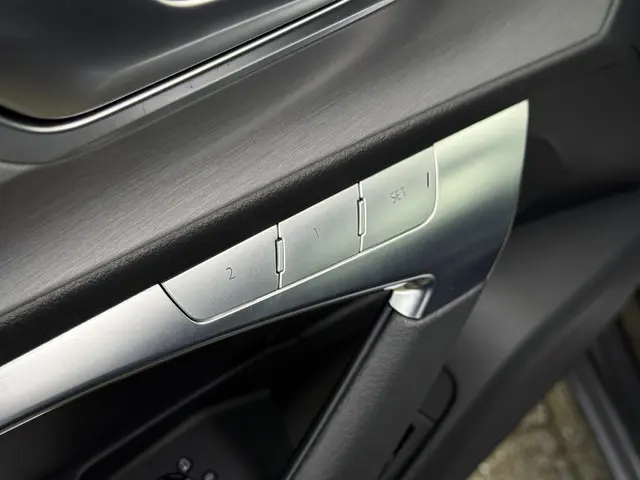 Audi A6 Avant 40 TFSI S edition 2021 Benzine 16