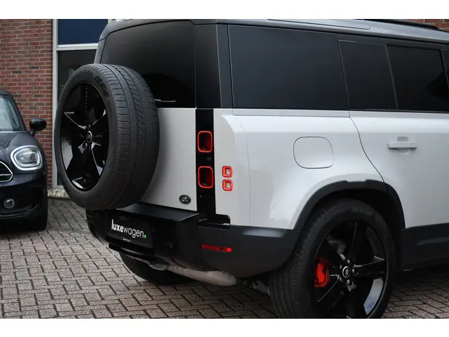 Land Rover Defender 110 3.0 D250 2023 Diesel 22