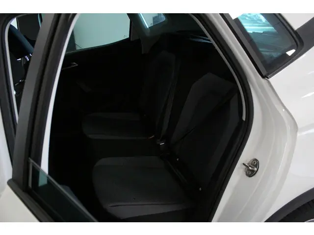 SEAT Arona 1.0 TSI Style Business Intense 2020 Benzine 10