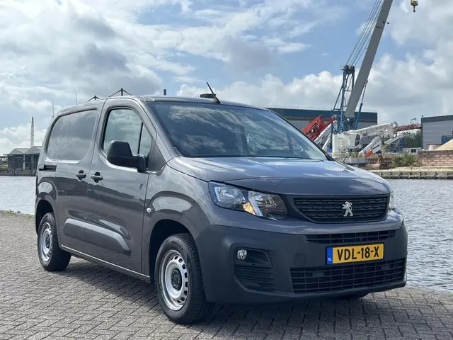 Peugeot Partner bestel 1.5 BlueHDI Asphalt 2019 Diesel 22