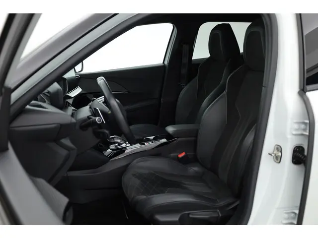Peugeot 2008 1.2 PureTech GT Pack 2021 Benzine 3