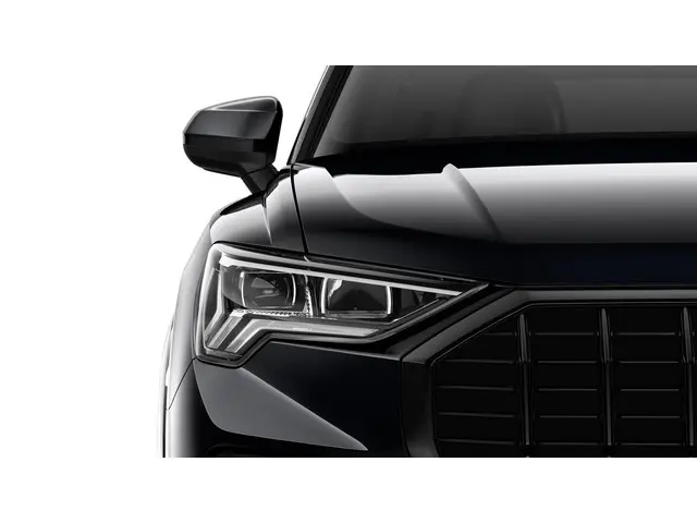 Audi Q3 45 TFSI e S edition 2021 Hybride Benzine 10