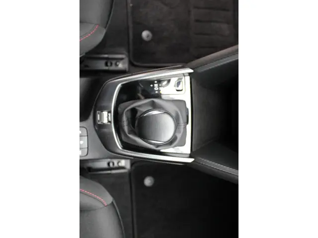 Mazda 2 1.5 SkyActiv-G 90 Homura 2024 Benzine 23