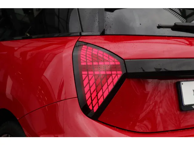 MINI 3-Deurs Cooper E 2024 Elektrisch 23