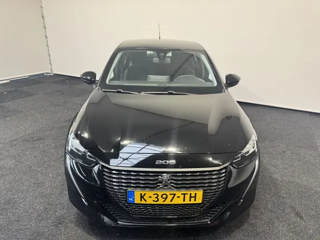 Peugeot 208 1.2 PureTech Active 2021 Benzine 4