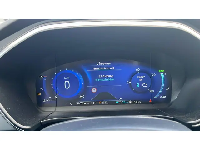 Ford Kuga 2.5 PHEV Titanium 2024 Hybride Benzine 27