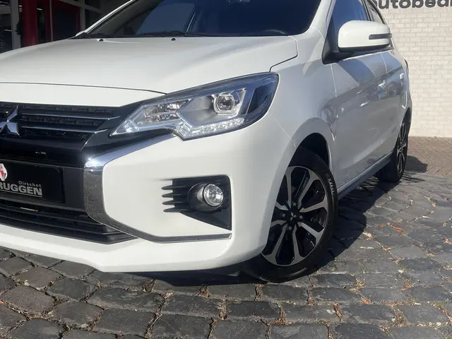 Mitsubishi Space Star 1.2 Instyle 2023 Benzine 19