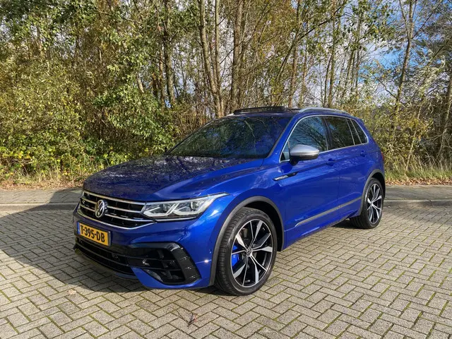 Volkswagen Tiguan R 2.0 TSI 4Motion 2021 Benzine 2