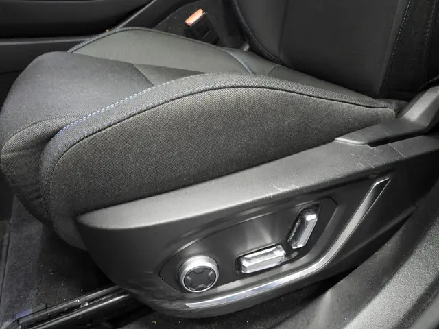 Lynk & Co 01 1.5 PHEV BlackLine 2023 Hybride Benzine 30