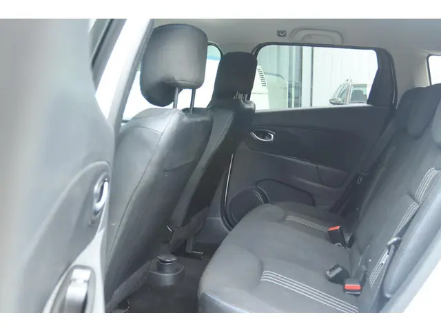 Renault Clio ESTATE 0.9 TCE INTENS GT-LINE 2017 Benzine 15