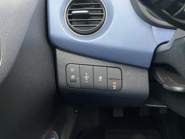 Hyundai i10 1.0i i-Motion Comfort 2016 Benzine 16