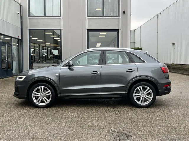 Audi Q3 1.4 TFSI CoD Sport Advance Sport 2018 Benzine 9