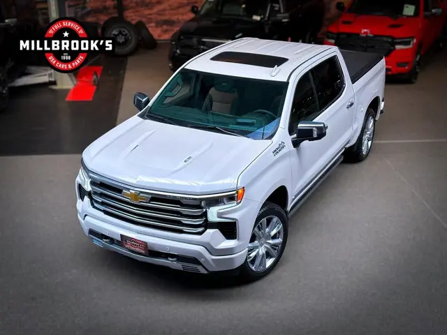 Chevrolet Silverado High Country 6.2 V8, 2024 Benzine 2