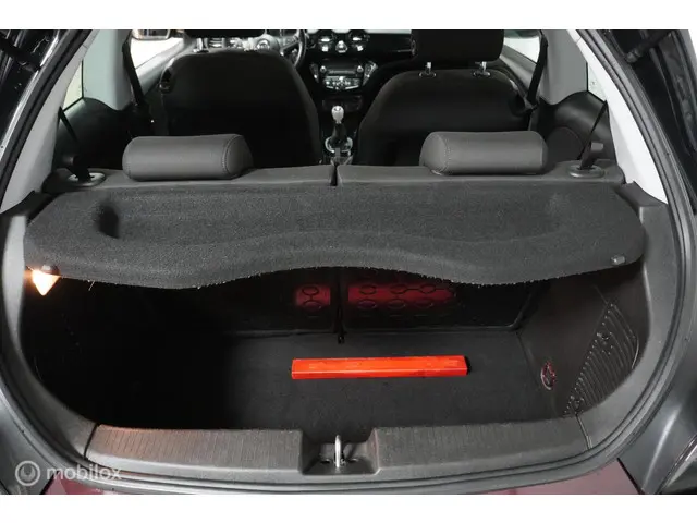 Opel ADAM 1.2 2016 Benzine 16