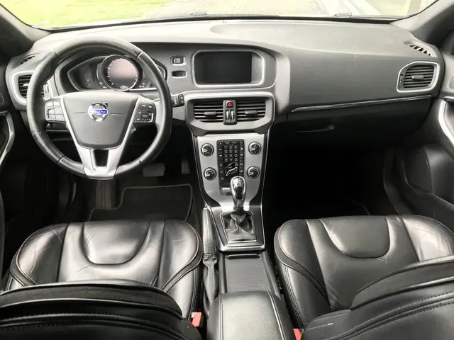 Volvo V40 1.5 T2 Ocean Race Automaat 2016 Benzine 7