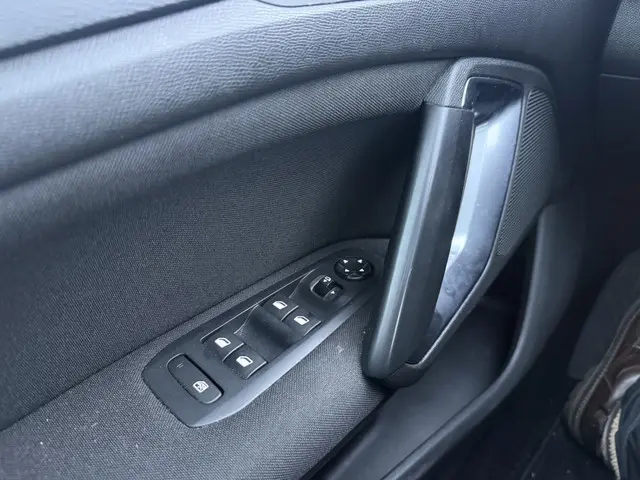 Peugeot 308 1.6 THP Première*PANO*NAP* 2013 Benzine 15