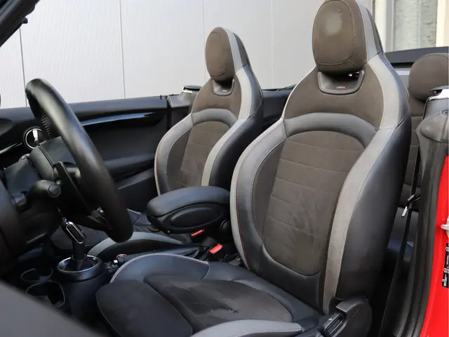 MINI Cooper Cabrio John Works Chili 2020 Benzine 5
