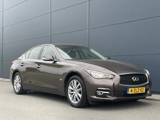 Infiniti Q Q50 2.0t Business Premium + 2015 Benzine 5