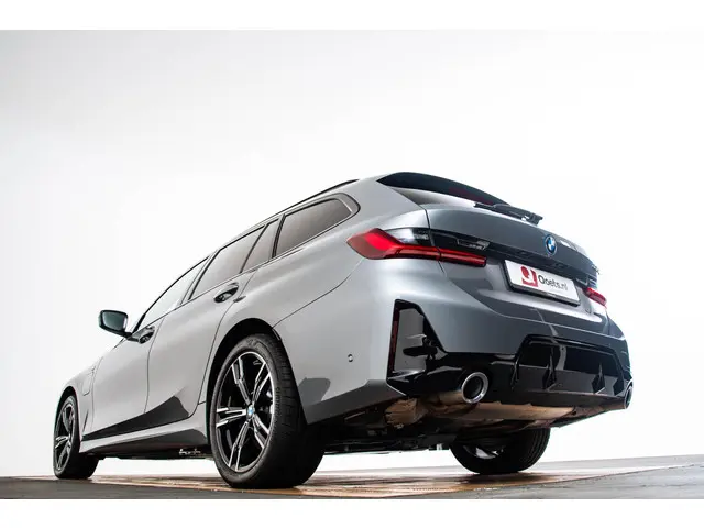 BMW 3 Serie Touring 330e 2025 Hybride Benzine 34