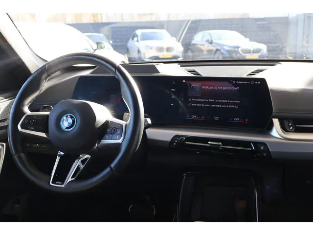 BMW X1 xDrive30e 2023 Hybride Benzine 9