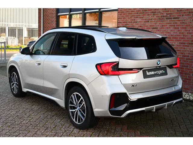 BMW X1 xDrive25e M-Sport 2024 Hybride Benzine 68