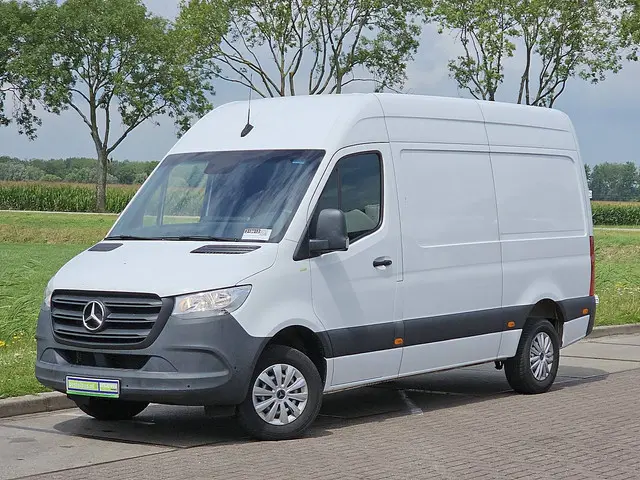 Mercedes-Benz Sprinter 317 2022 Diesel 2