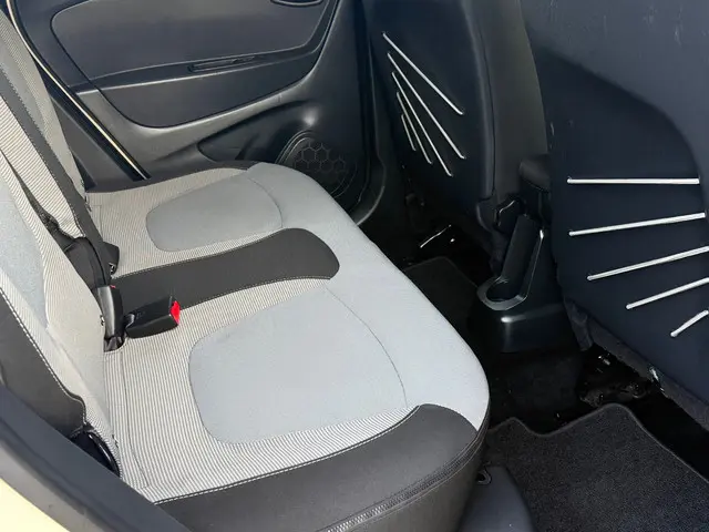 Renault Captur 1.2 TCe Expression Automaat 2013 Benzine 13