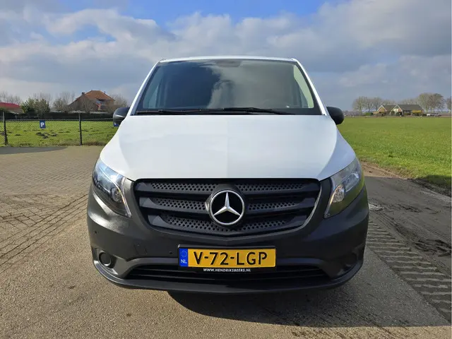 Mercedes-Benz Vito 114 CDI L2 H1 2022 Diesel 10