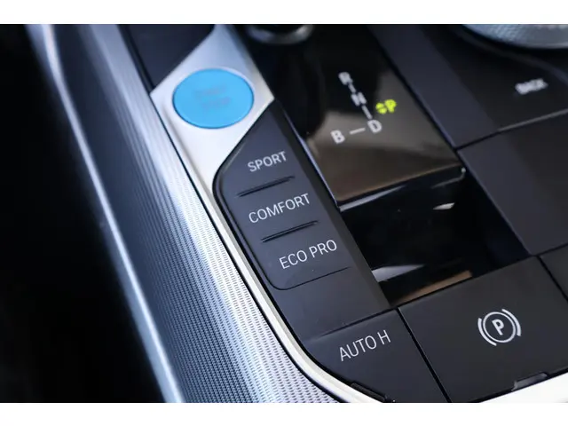 BMW i4 eDrive40 High Executive 84 kWh 2022 Elektrisch 23
