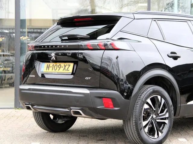 Peugeot 2008 1.2 PureTech GT 2022 Benzine 11
