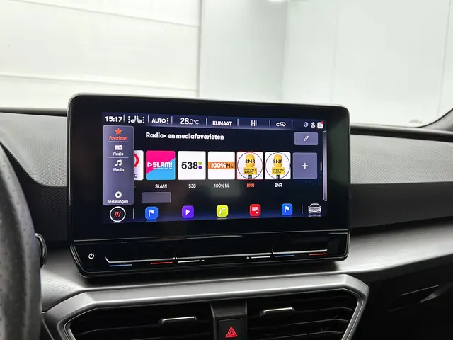 SEAT Leon 1.0 eTSI 110pk FR Business DSG 2023 Benzine 24