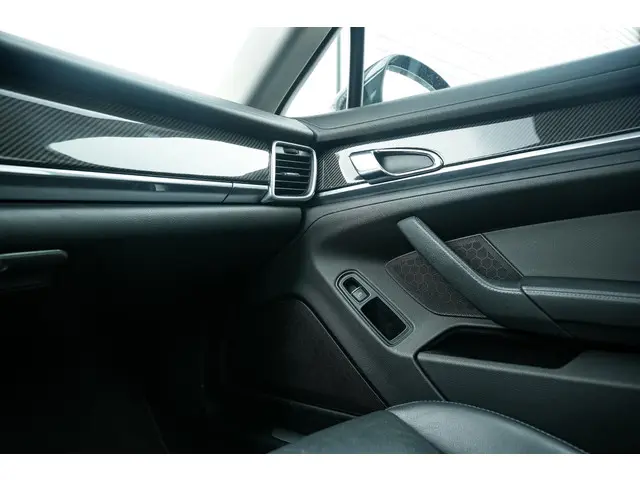 Porsche Panamera 3.0 S Hybrid 2012 Benzine 22