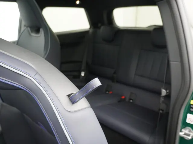 MINI 3-Deurs Cooper E Favoured + M-pakket 2025 Elektrisch 24