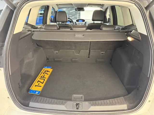 Ford Kuga 1.6 Titanium Plus 4WD, 183Pk, 2015, 2015 Benzine 27