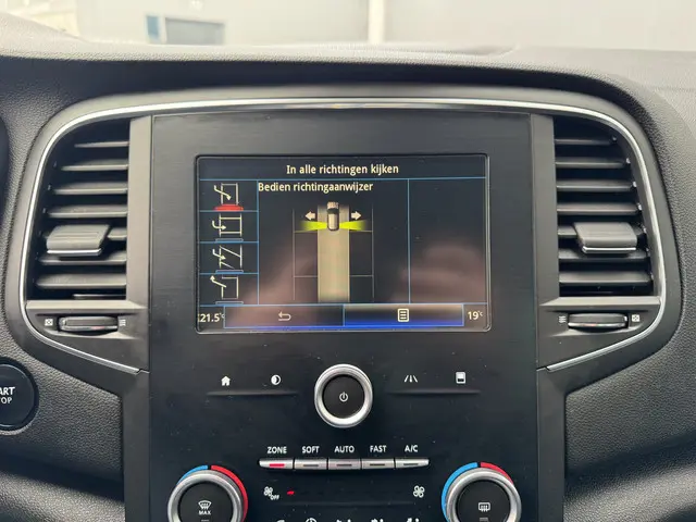 Renault Mégane 1.2 TCe Bose 2016 Benzine 28