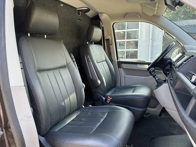Volkswagen Transporter buscamper 2016 Diesel 12