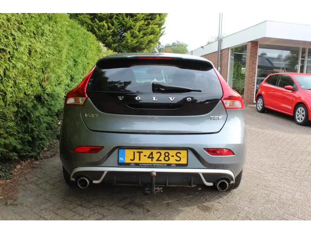 Volvo V40 2.0 T2 Nordic 220PK 2016 Benzine 18