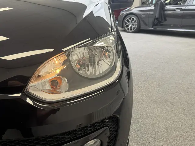 Volkswagen up! 1.0 Aut. High up! 2015 Benzine 29