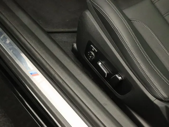 BMW 2 Serie 220i Coupé 2024 Benzine 14